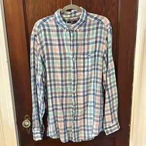 Vineyard Vines Linen Button Down